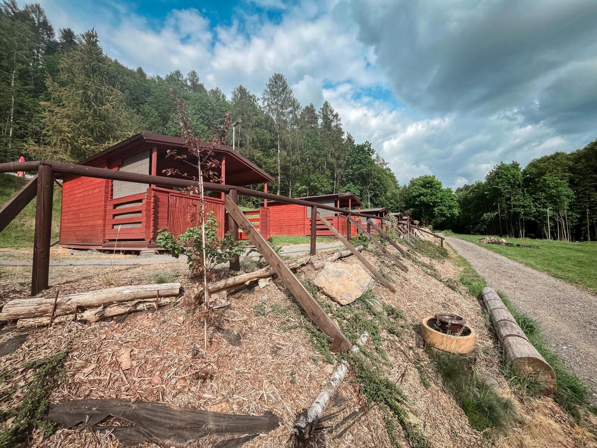 Chatka Agawa nová v areálu Koupaliště Bystré v Orlických horách Exteriér fotografie